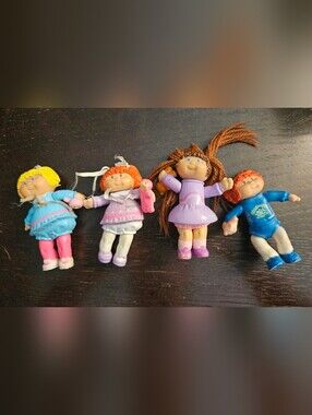 1984 Cabbage Patch Little Dolls